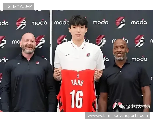 开拓者杨瀚森首度代表球队首发出战禁区策应亮眼点燃球队新希望